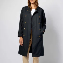 Trenchcoat In Marineblau -Fred Perry Verkaufsgeschäft 82 0202 3