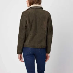 Damen-Lederjacke Im Bikerstil 7 Damen-Lederjacke Im Bikerstil -Fred Perry Verkaufsgeschäft 83 1663 3