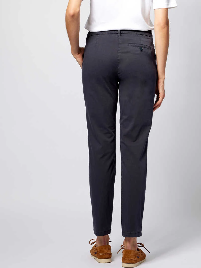 Chino-Klassiker In Navy 3 Chino-Klassiker In Navy – Bild 3