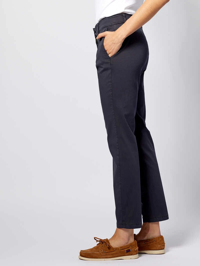 Chino-Klassiker In Navy 4 Chino-Klassiker In Navy – Bild 4