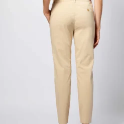 Chino-Klassiker In Beige -Fred Perry Verkaufsgeschäft 83 1689 2