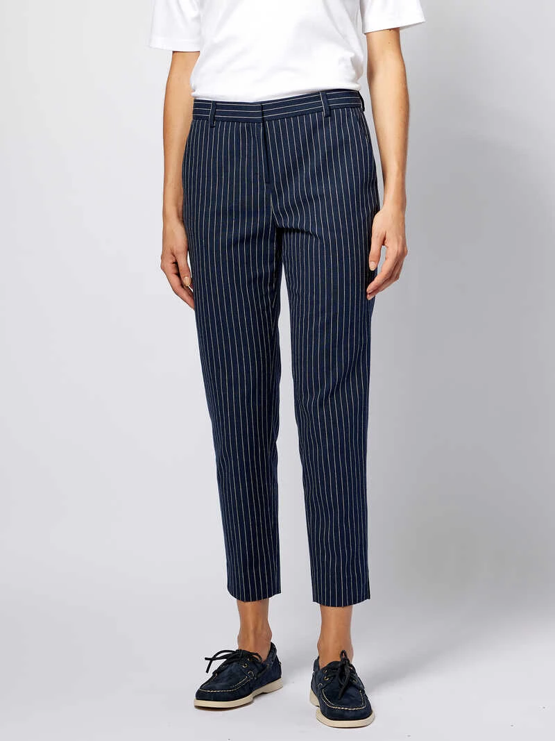 Nadelstreifenhose 2 Nadelstreifenhose – Bild 2